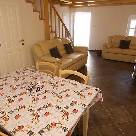 Mariana B4 3* Veli Lošinj