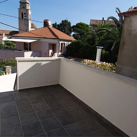 Mariana B4 Veli Lošinj