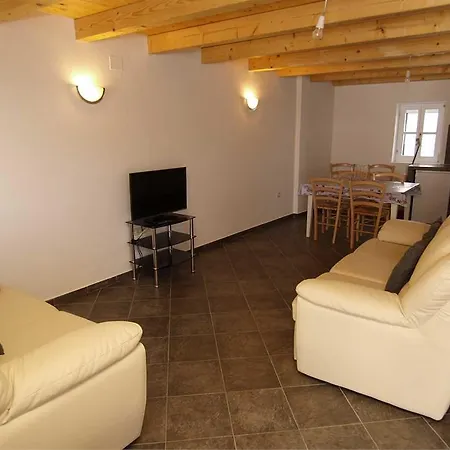 Mariana B4 ヴェリ・ロシニュ