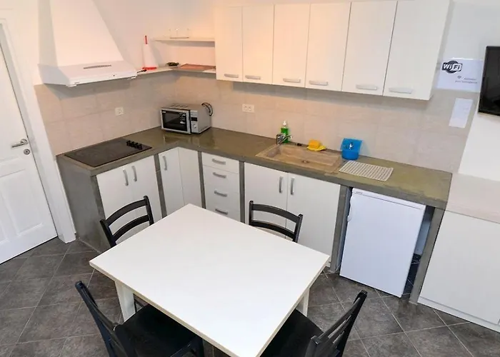 Mariana B4 بيت ضيافة Veli Lošinj