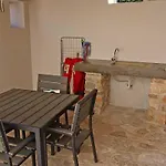 Mariana Apartments بيت ضيافة