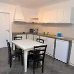 Mariana Apartments بيت ضيافة