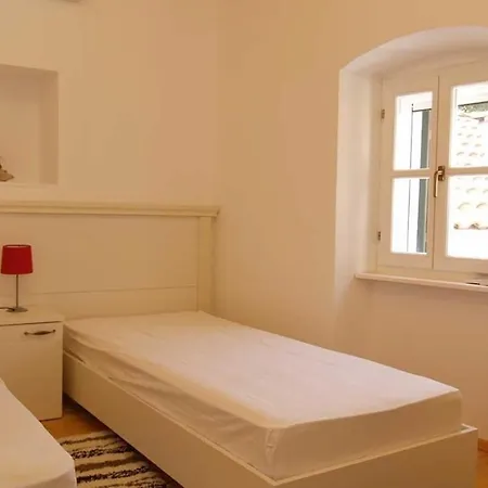 Mariana Guest house 3*