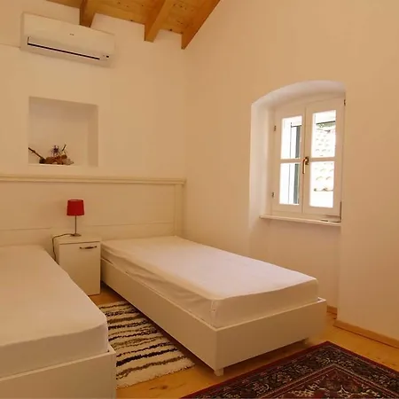 Mariana B4 Pensionat 3*