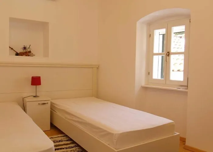 Mariana B4 Casa de hóspedes 3*